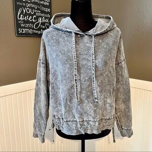 Blank NYC women’s gray hooded top with side ties size small
